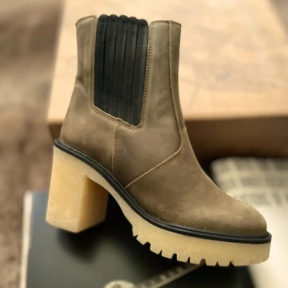 Free People James Chelsea Boots - Picture 6 of 10